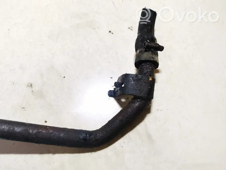 Volvo 440 Tuyau de liquide de refroidissement moteur 