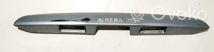 Nissan Almera N16 Éclairage de plaque d'immatriculation 90810bm460