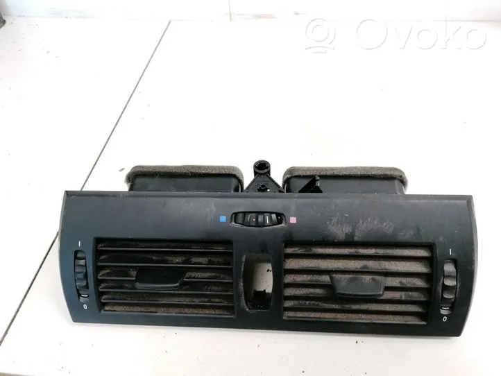 BMW X3 E83 Rejilla de ventilación central del panel 3400074