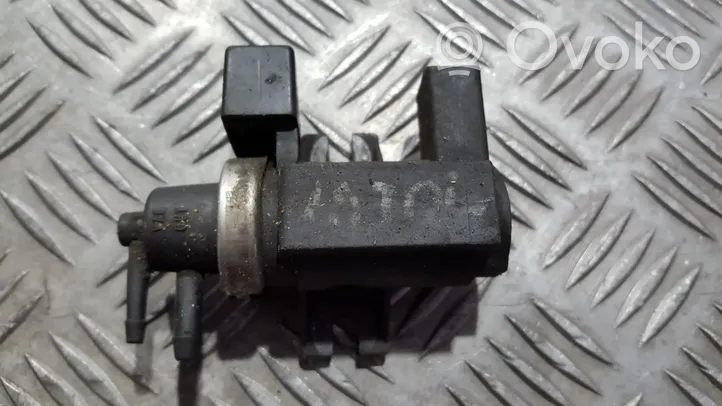 Audi A4 S4 B6 8E 8H Solenoidinis vožtuvas 8e0906628