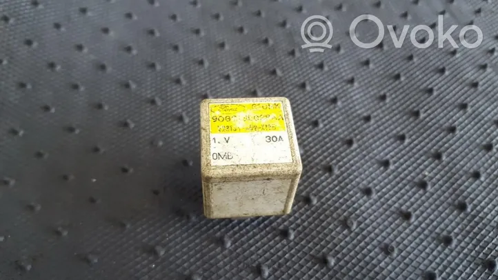 Ford Escort Other relay 90GG13L028AA