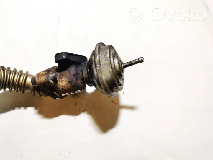 Ford Galaxy EGR valve 028131501E