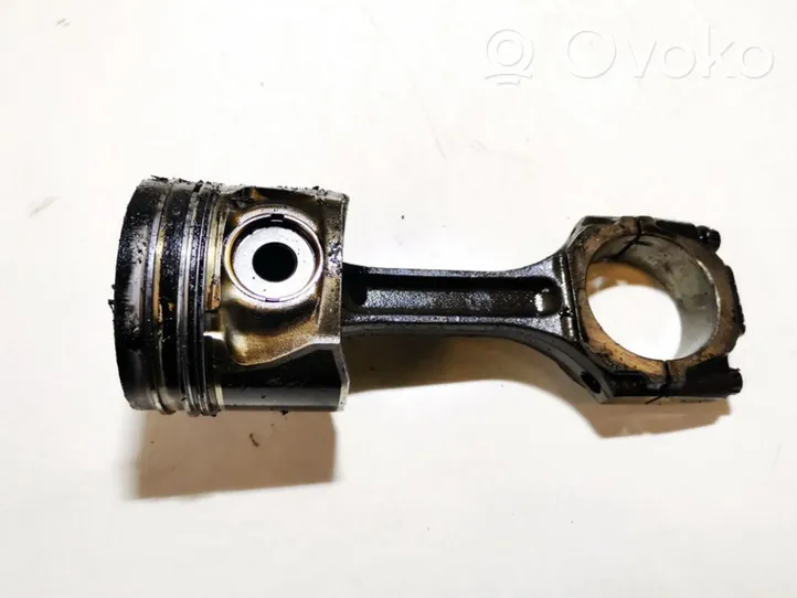 Hyundai Elantra Piston avec bielle b11ad