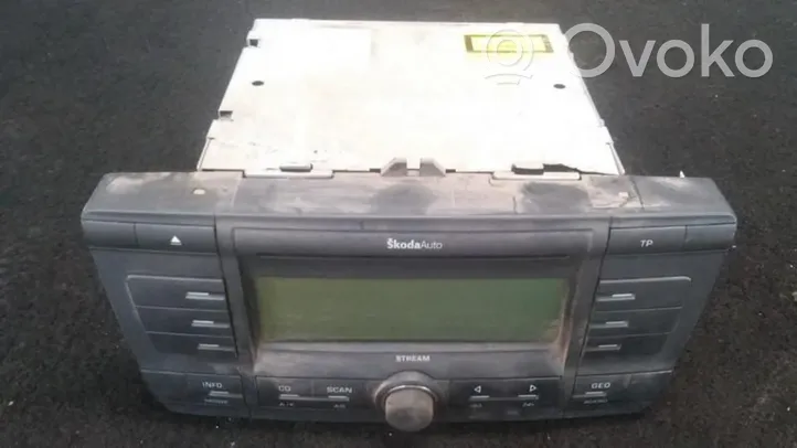 Skoda Octavia Mk1 (1U) Unité principale radio / CD / DVD / GPS skz7z3e0067568