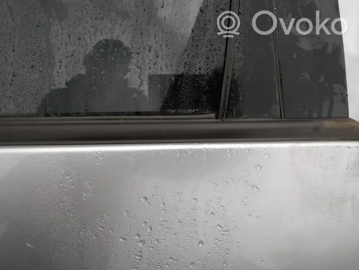 Toyota Previa (XR30, XR40) II Galinių durų stiklo apdaila 