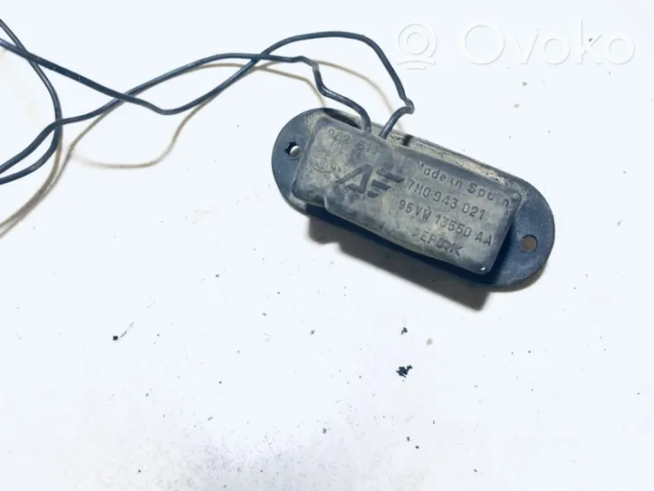 Ford Galaxy Lampa oświetlenia tylnej tablicy rejestracyjnej 7M0943021