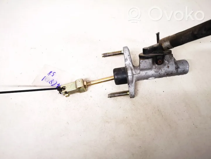 Toyota Yaris Główny cylinder sprzęgła 