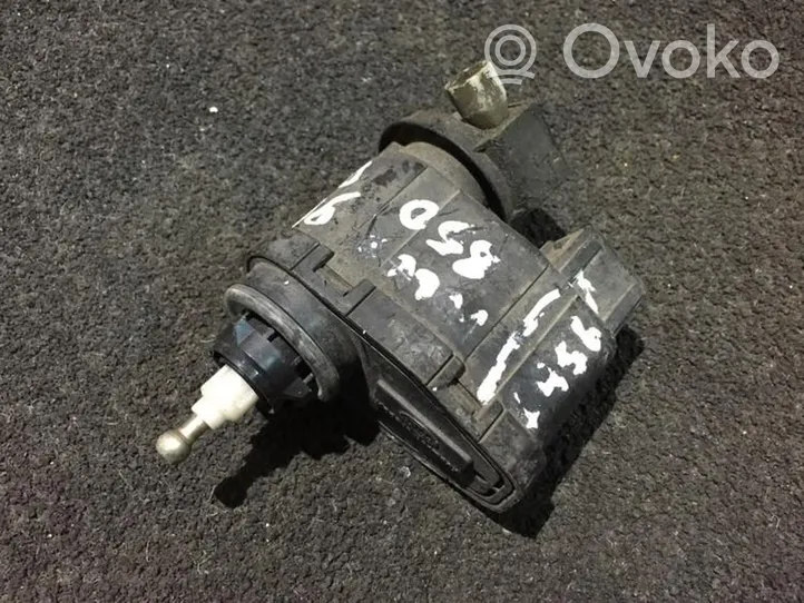 Volvo 850 Moteur de réglage du niveau des phares 00706202