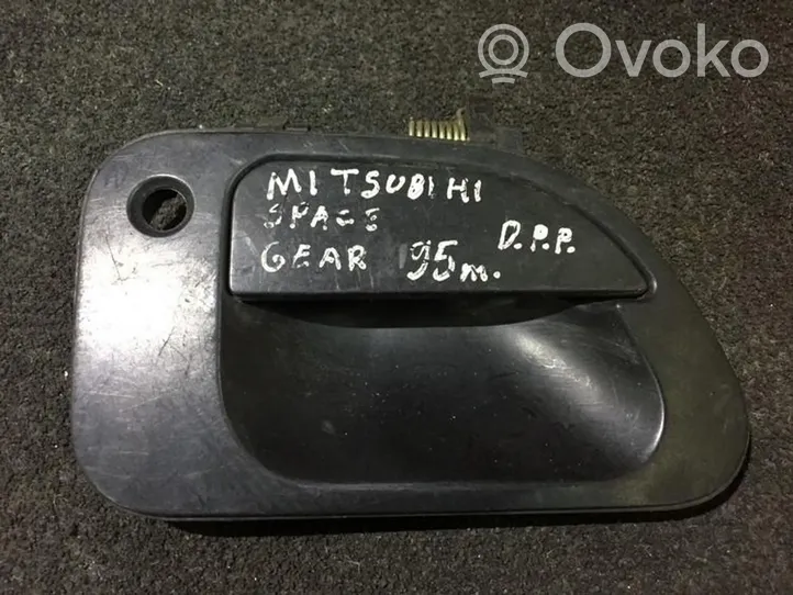 Mitsubishi Space Gear Ārējais atvēršanas rokturis mb927590