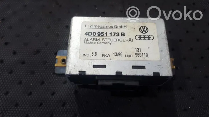 Audi A4 S4 B5 8D Kiti valdymo blokai/ moduliai 4D0951173B