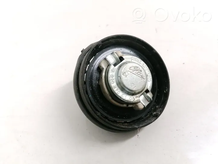 Mercedes-Benz A W168 Bouchon de réservoir essence A2204700105