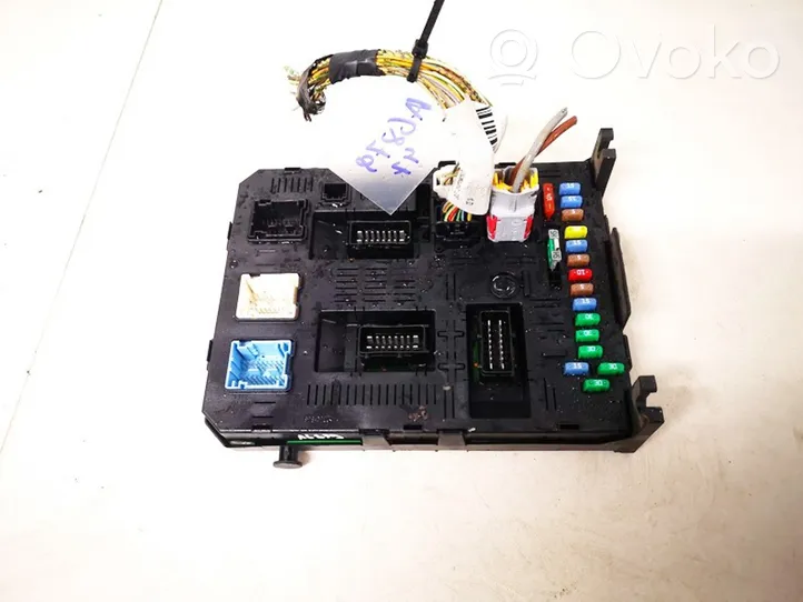 Citroen C4 I Module confort 9660105980