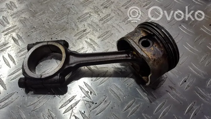 Citroen Berlingo Piston with connecting rod 