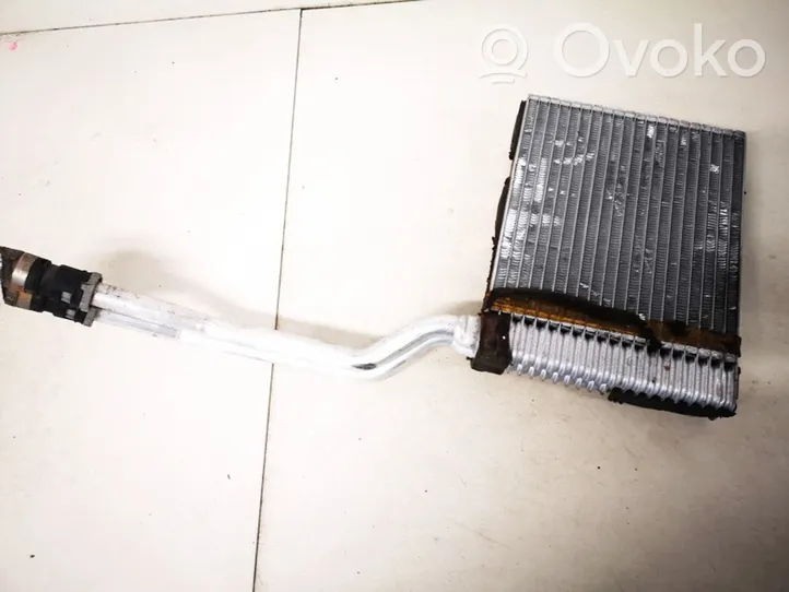 Ford C-MAX I Heater blower radiator vp3m5h18476ea