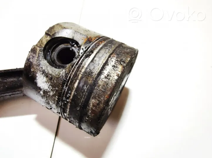 Renault Megane I Piston avec bielle 