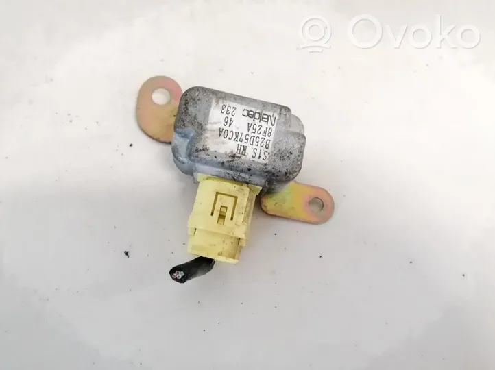 Mazda 323 Airbag deployment crash/impact sensor b25d57kc0a