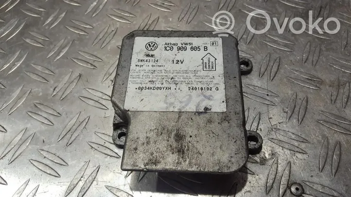 Volkswagen PASSAT B5.5 Turvatyynyn ohjainlaite/moduuli 1c0909605b