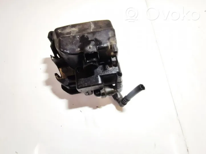 Ford Focus C-MAX Filtre à carburant 9305108c