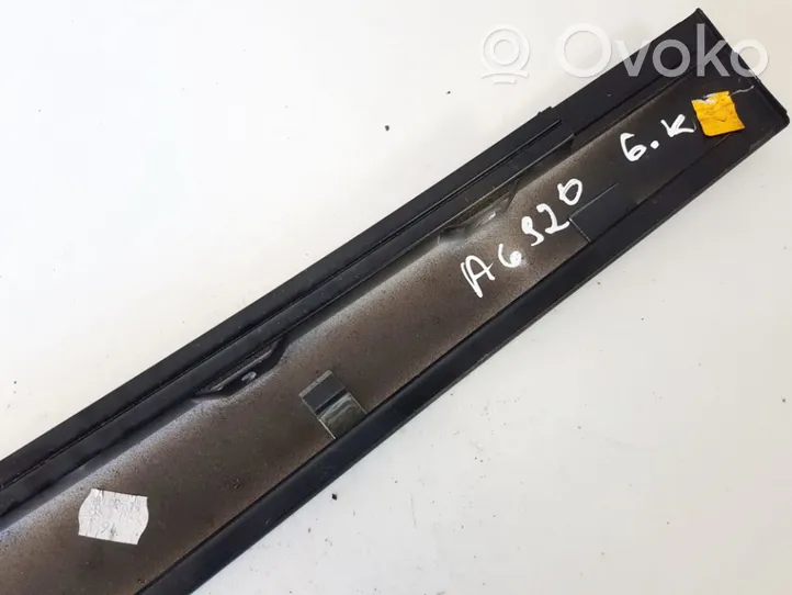 Renault Megane III Other rear door trim element 822820013r