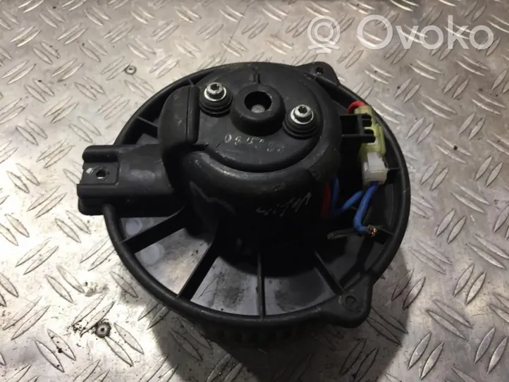 Volvo S40, V40 Ventola riscaldamento/ventilatore abitacolo 0130111192