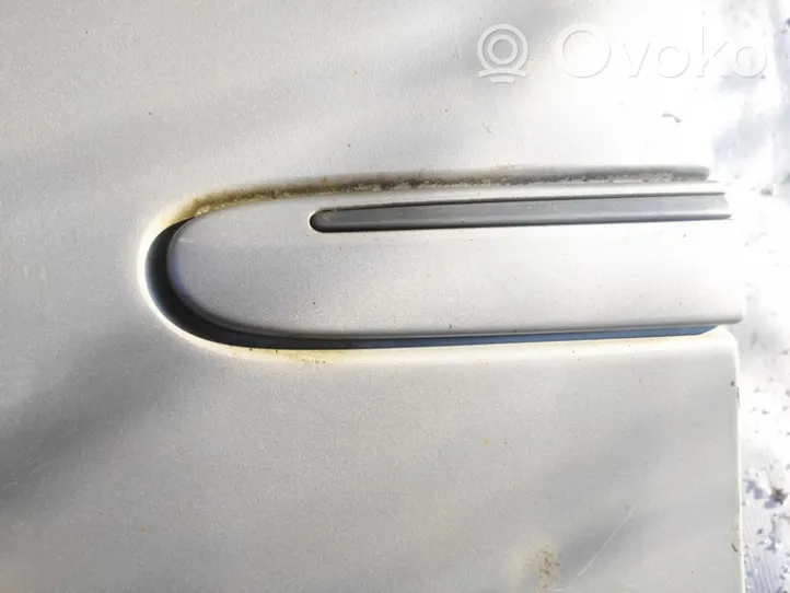 Mercedes-Benz E W211 Rivestimento parafango (modanatura) 