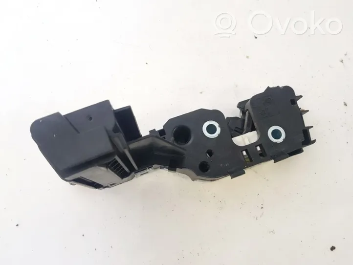 Volvo XC70 Seat back rest lock catch 30761355