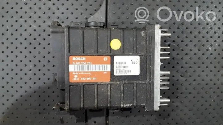 Audi 80 90 B3 Sterownik / Moduł ECU 0261200251