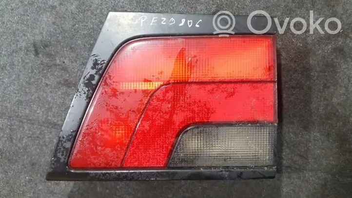 Peugeot 806 Lampy tylnej klapy bagażnika 