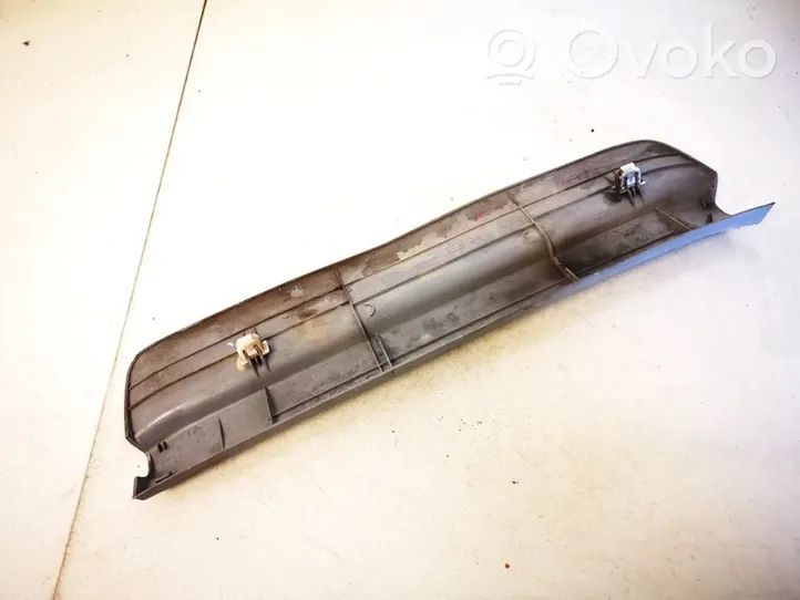 Mazda 626 Takaoven kynnyksen suojalista ge4t68730