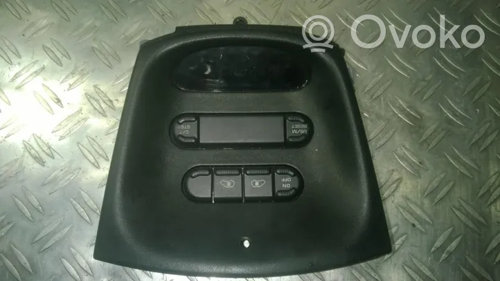 Chrysler Voyager Monitor / wyświetlacz / ekran 5016284AB