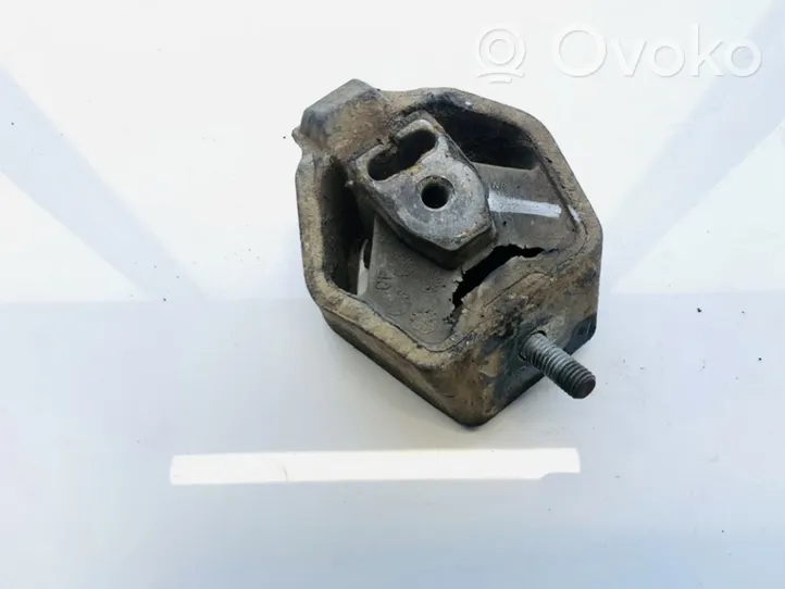 Audi A6 S6 C4 4A Engine mount bracket 4a0399151d