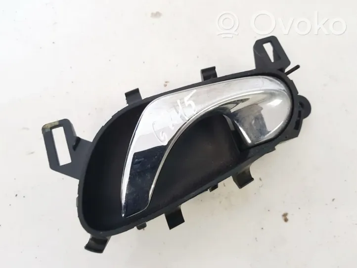 Nissan Qashqai Iekšējais atvēršanas rokturītis 8067014ea1A