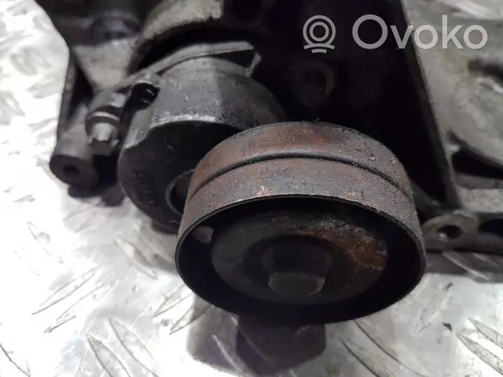 Opel Vectra B Napinacz paska alternatora 