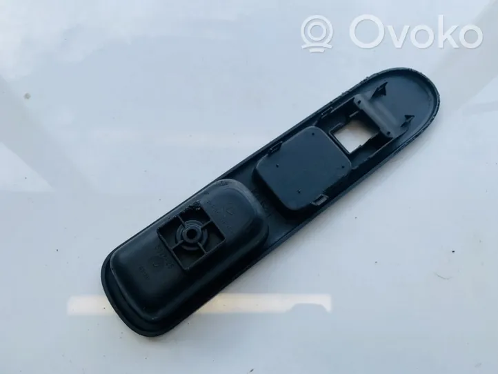 Peugeot 307 Support bouton lève vitre porte avant 532625