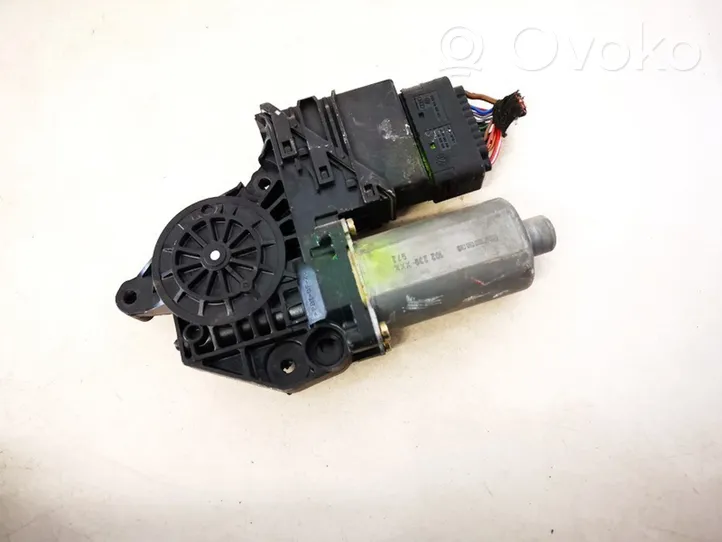 Volkswagen Golf IV Fensterhebermotor Tür hinten 0130821767