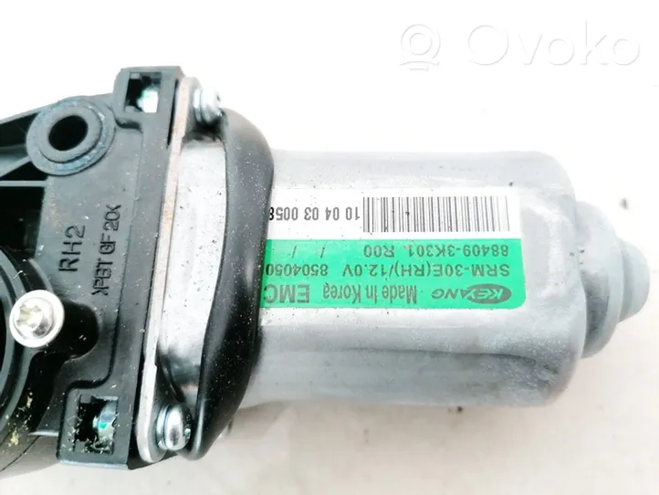 KIA Magentis Motorino di regolazione del sedile 884093K301