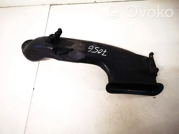 Opel Astra H Manguera/tubo de toma de aire 55351756