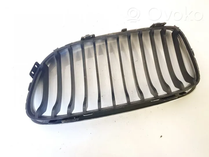 BMW 3 E90 E91 Atrapa chłodnicy / Grill 22405910