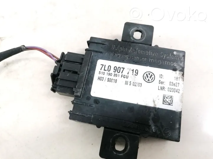 Volkswagen Touran I Alarm control unit/module 7L0907719