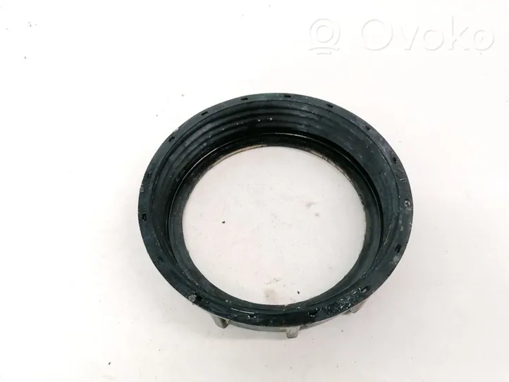 Nissan X-Trail T30 Bague de verrouillage pour réservoir de carburant 