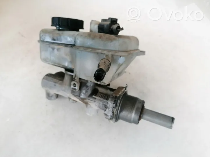 Volkswagen Polo IV 9N3 Master brake cylinder 