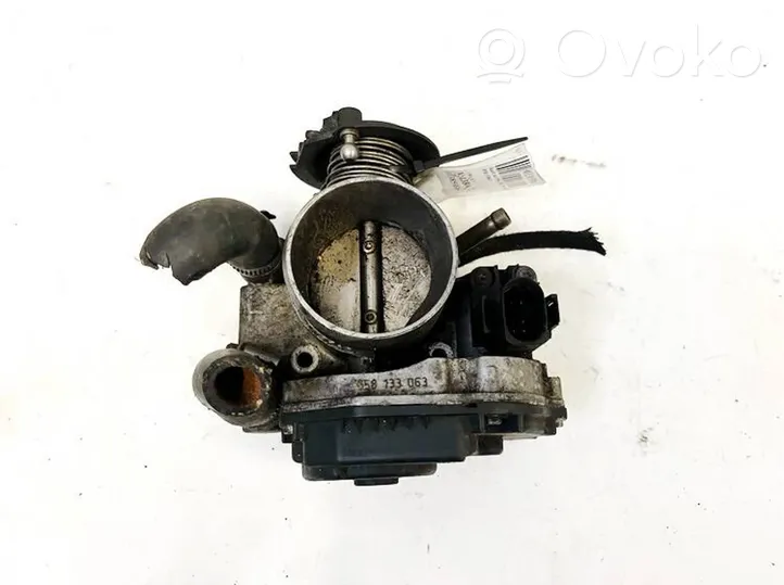 Audi A6 S6 C4 4A Clapet d'étranglement 058133063