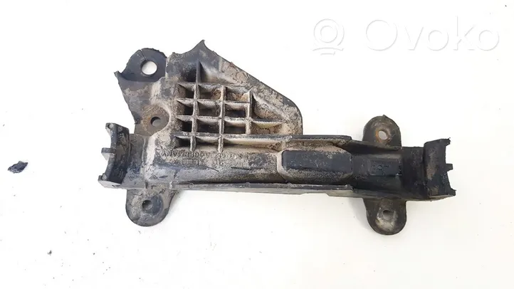 Audi A6 S6 C4 4A Staffa di rinforzo montaggio del paraurti anteriore 4A0807481A