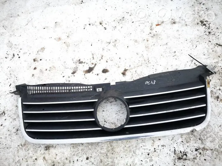 Volkswagen PASSAT B5.5 Grille de calandre avant 3B0853651H