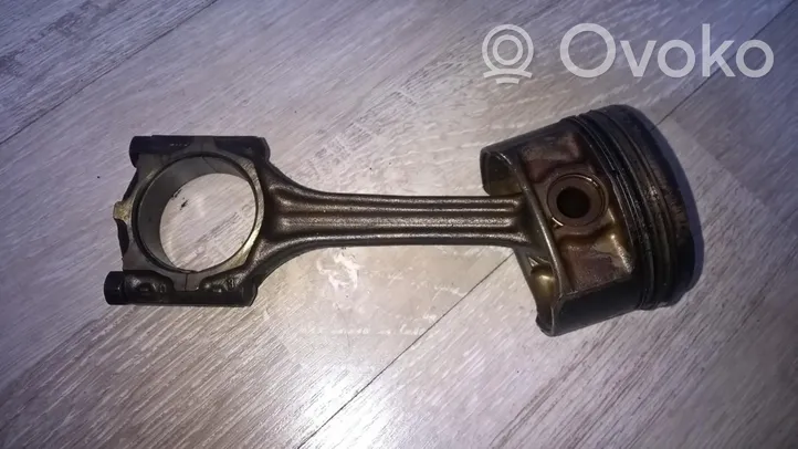 Volkswagen Golf IV Piston with connecting rod 058b