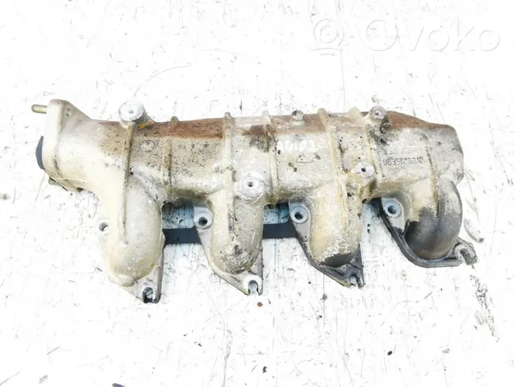 Citroen Xsara Picasso Intake manifold 9635616310