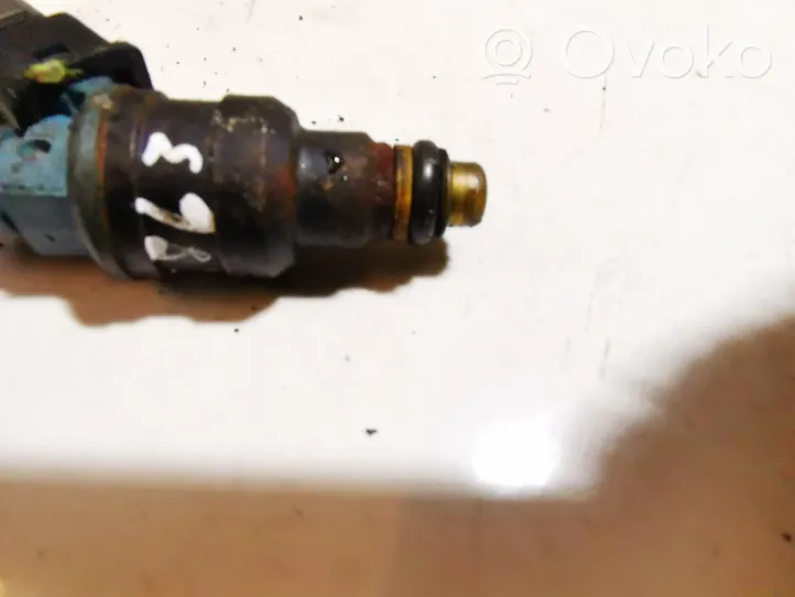 Hyundai Accent Fuel injector 3531022010