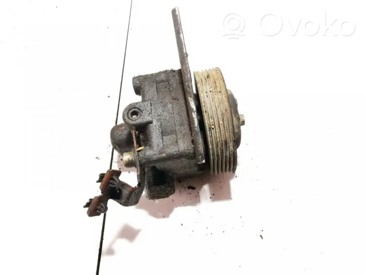 Alfa Romeo 166 Power steering pump 7681955278