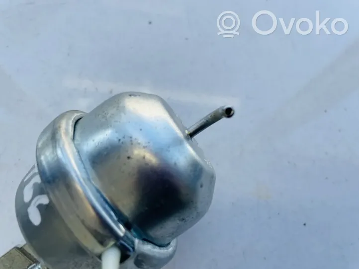 Ford Mondeo MK I Valve vacuum 3613513