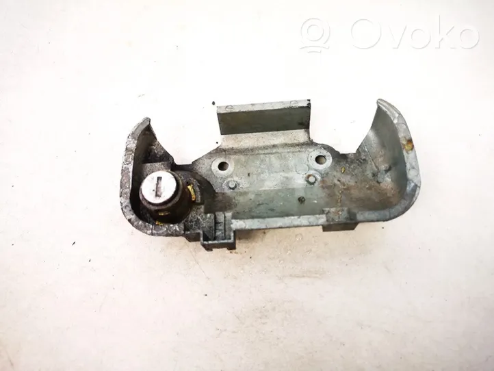 Opel Astra F Front door lock (next to the handle) 